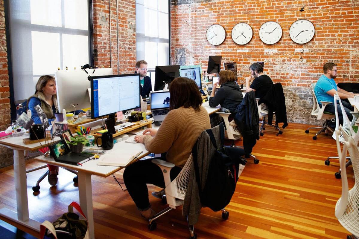 میانگین حقوق متخصصان IT در مشاغل مختلف